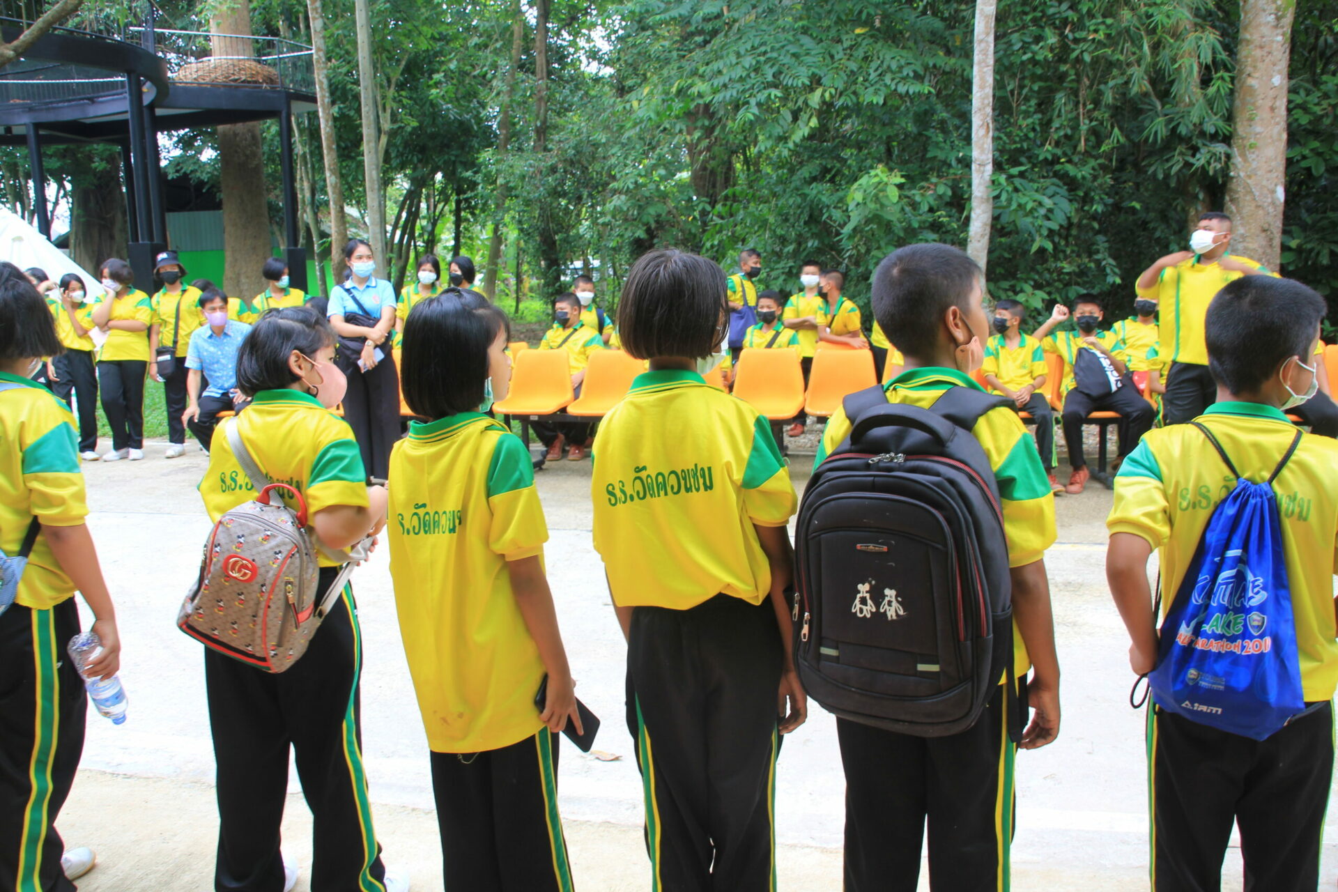 การให้บริการ โรงเรียนวัดควรชม เยี่ยมชมอุทยานพฤกษศาสตร์