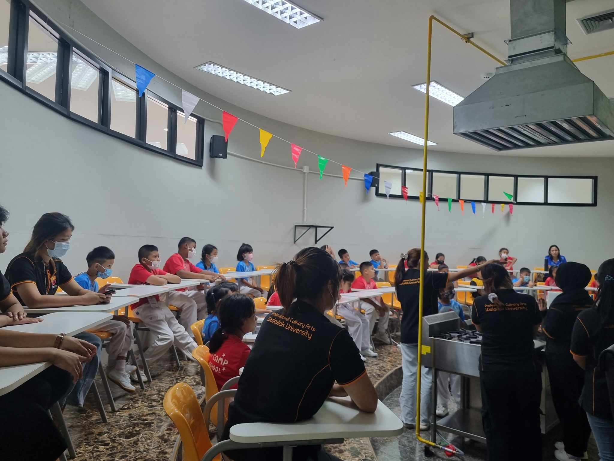 ค่ายภาษาอังกฤษ โรงเรียนวัดชัยชุมพล